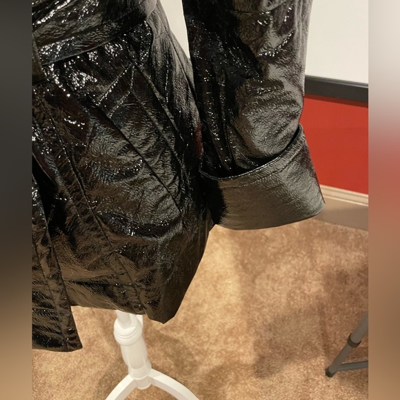XOXO medium black glossy raincoat/jacket - Picture 8 of 14